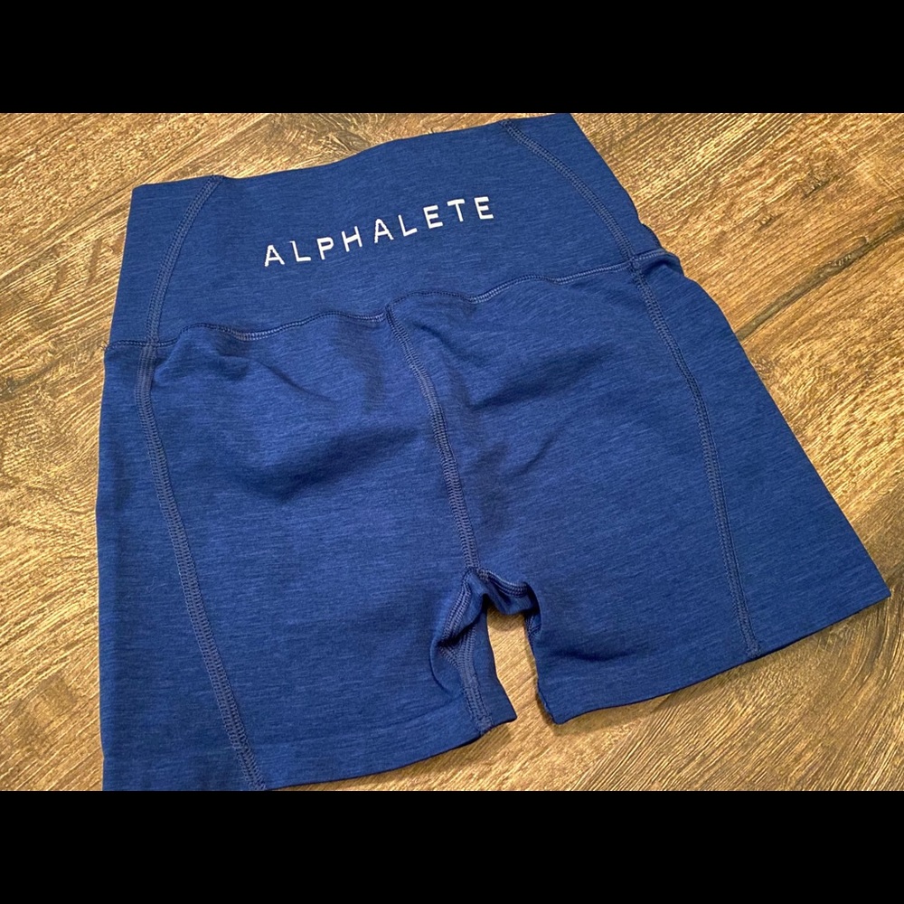 Alphalete shorts estate blue